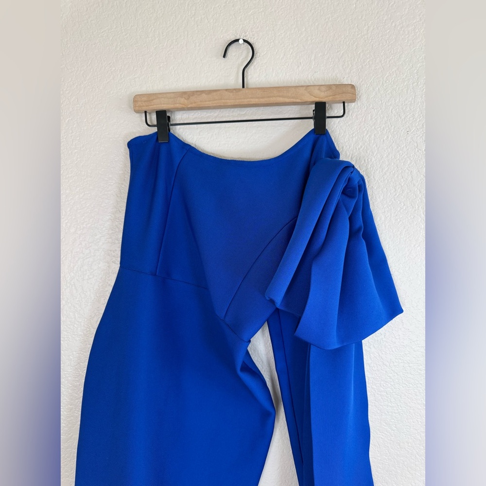 Elliatt Rhiannon Midi One Shoulder Bow Dress in Cobalt Blue size Small $230 - Picture 6 of 13